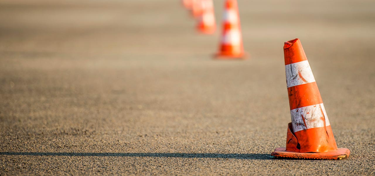 vejmarkering for sikkerhed på byggepladsen